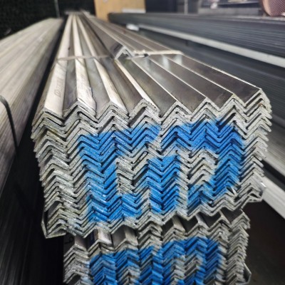 镀锌角钢等边角铁-3号30*30*2mm-镀锌角钢30 30理论重量表-镀锌角钢-角钢镀锌图6