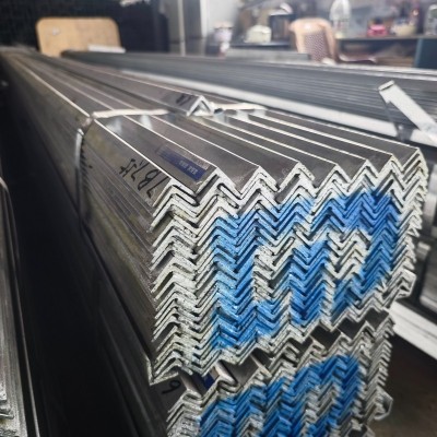 镀锌角钢等边角铁-3号30*30*3.3mm-镀锌角钢规范标准-镀锌角钢厂家-镀锌的角钢图5