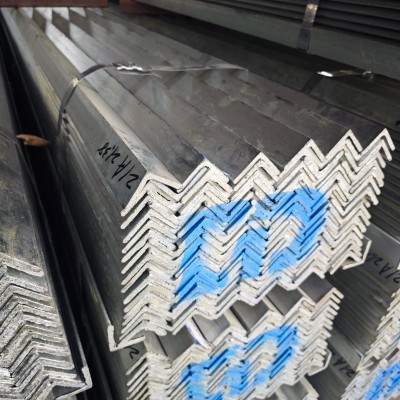 镀锌角钢等边角铁-5号50*50*2.8mm-镀锌角钢l50乘5一米多重-镀锌角钢计算-佛山镀锌角钢图6